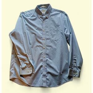 LL BEAN Wrinkle Resistant Button Down  Long Sleeve Shirt Size Med.